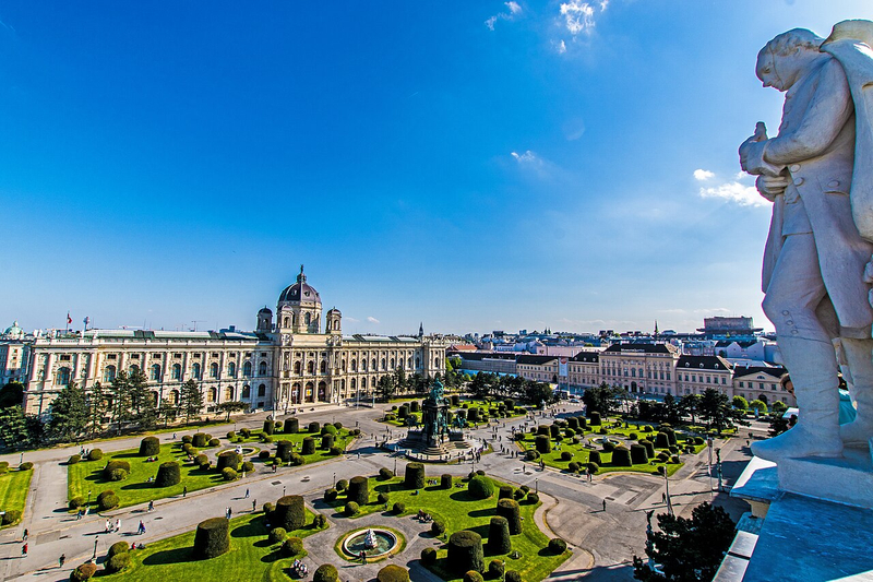 In-Depth Walking Tour of Vienna's Old Town, Austria (Free eSIM Included) TMh51dqu
