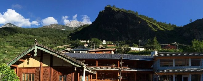 Tiger Leaping Gorge + Haba Snow Mountain + Hui Village Muslim Private Tour M28QKacg