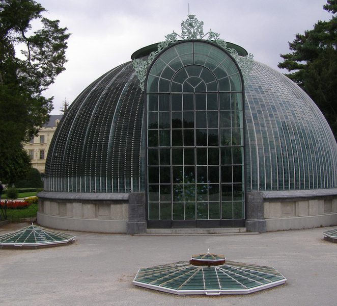 From Vienna and Bratislava: Moravia: Lednice Castle and park yYSwNYQk