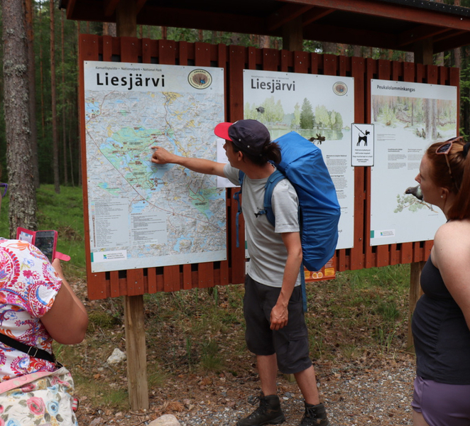 From Helsinki: Magical Taiga Hike in Liesjärvi National Park r4AS49v2