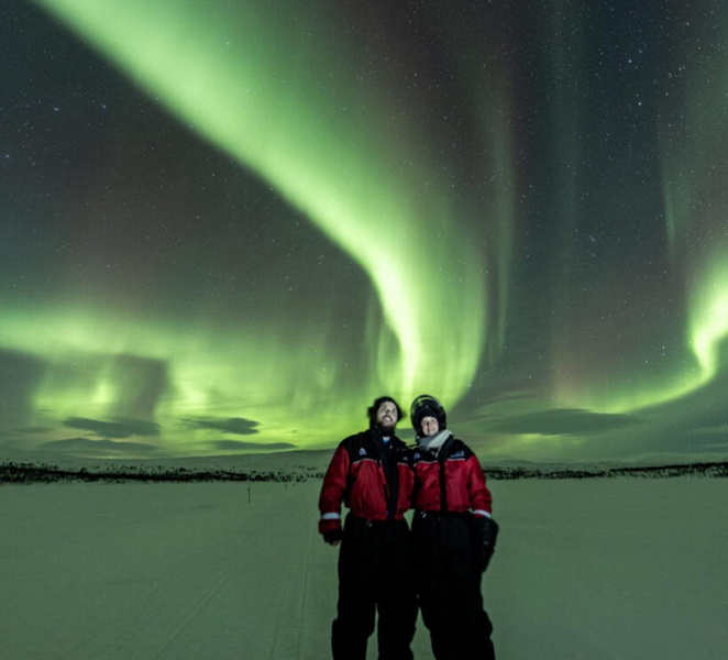 Kilpisjärvi: Northern Lights Snowmobile Tour with Photos LCJlNPE9