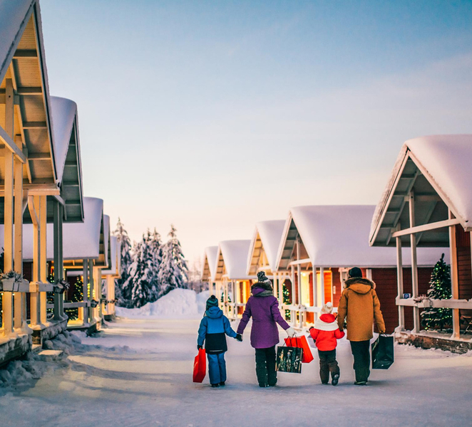 Rovaniemi: Tour to Santa Claus Village with Hotel pick up 20U0mwcd