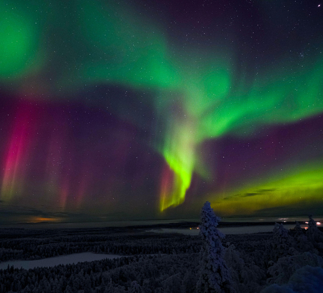 Ruka: Evening snowshoe hike in search of Northern Lights IGODQkge