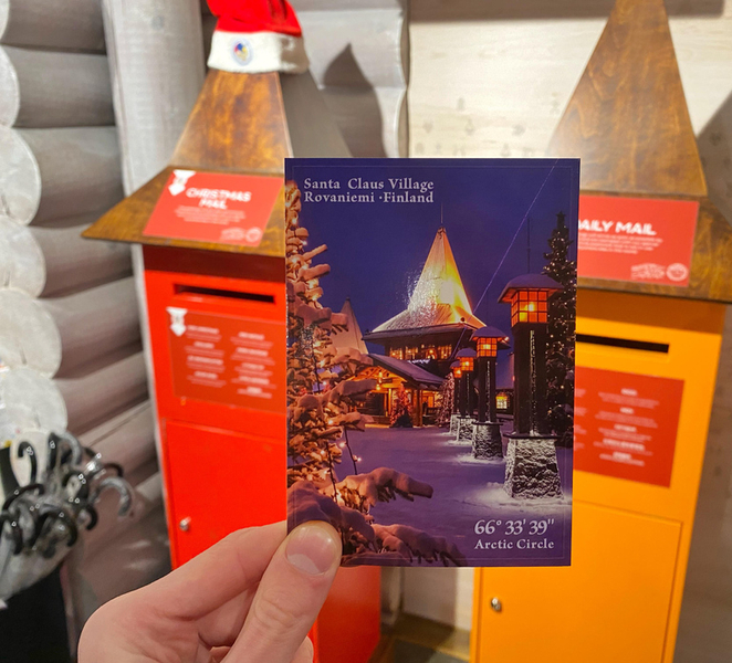Rovaniemi: Guided Tour of Santa Claus Village with Pickup akhVGoAY