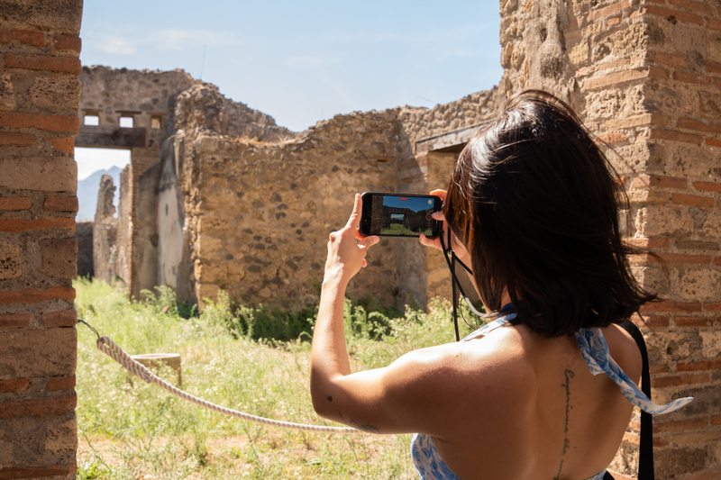 From Rome: Pompeii with Archaeologist & Lunch in Sorrento ZcYconhu