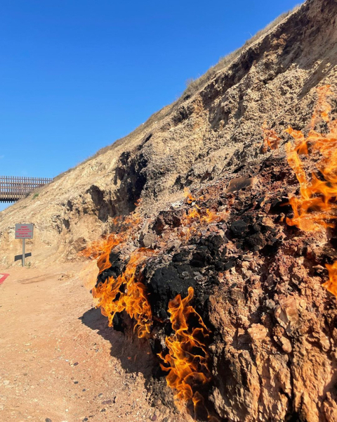From Baku: Gobustan, Mud Volcanoes & Fire Temple Tour YSPVQlmu