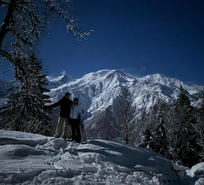 Chamonix: Snowshoe Walk Under the Stars with a Private Guide VeM9fJBa
