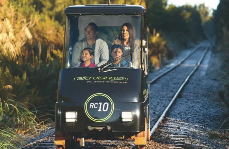 Rotorua Self-Drive Rail Cars  pBLYUai6