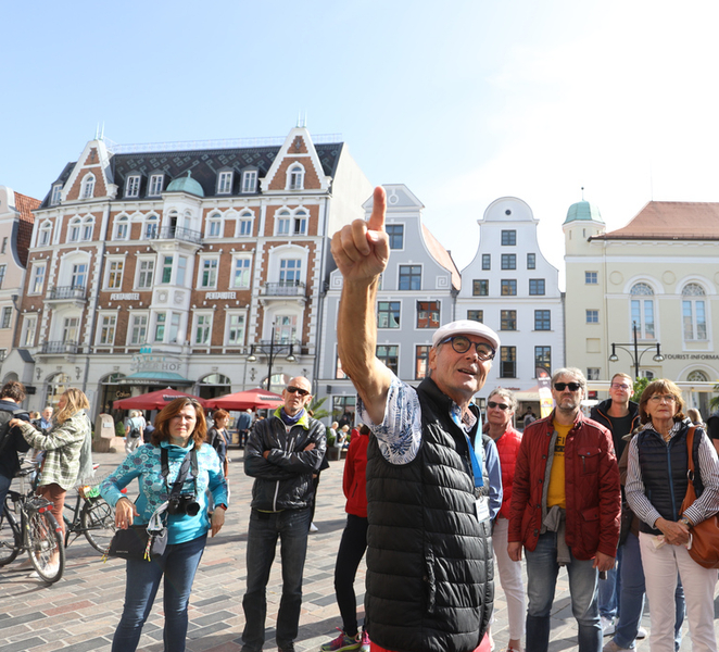 Rostock: Guided tour of the historic city center Zs4upYqt
