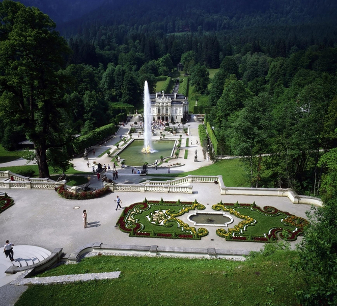Munich: Neuschwanstein, Linderhof Group or Private Tour yop4gdAf