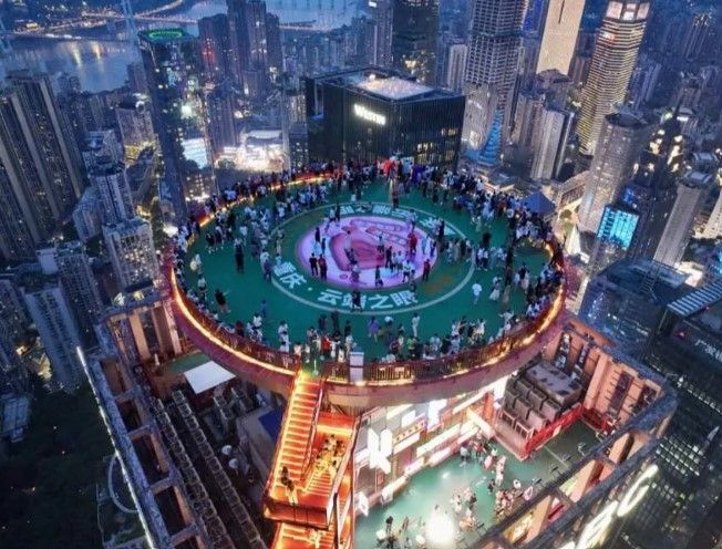 Chongqing Classic Landmarks English Full-Day Tour (small group) 1jAIbAqi