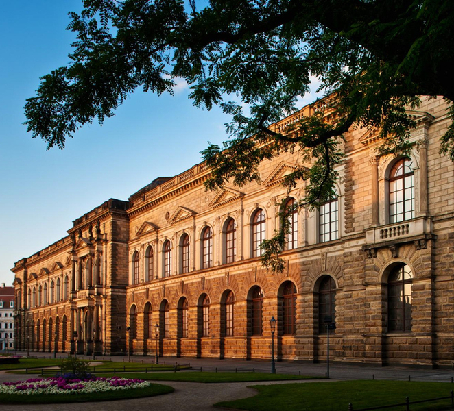 Dresden: Semperoper and Old Masters Picture Gallery bVBWRWVT