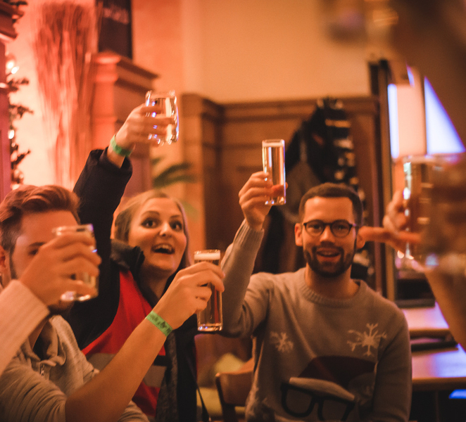 Freiburg: Guided Pub Crawl with Drinks SX12PCUI
