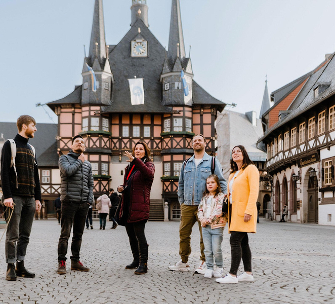 Wernigerode: Daily city tour "1000 steps around the town hall" W9kXu311