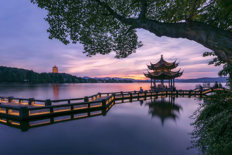 Hangzhou Private Guided Day Tour: West Lake (including boat trip) + Leifeng Pagoda + Romance of Song Dynasty Show/Meijiawu Tea Picking j7DiSEdE