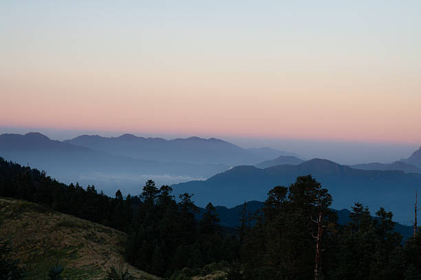 Himalayan Sunrise: 3-Day Ghorepani & Poon Hill Trek with Guide NhBcyo6v