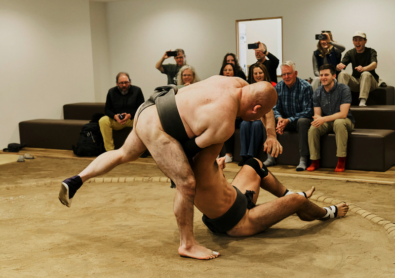 Osaka: Sumo Live Match Show with Audience Challenge M9eVa2EC