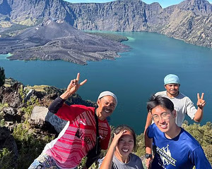Mount Rinjani Multi Day Hiking tour in lombok AJgTBFlt