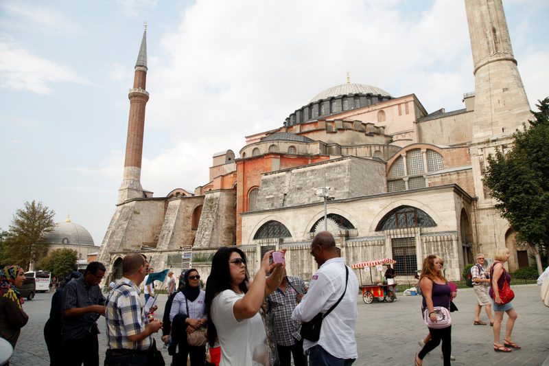 Istanbul Hagia Sophia & Blue Mosque Half-Day Small Group Tour 6nWPMcYn