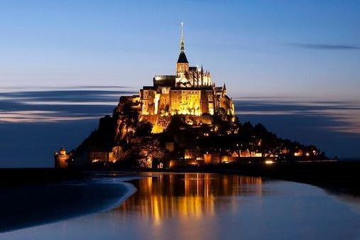 Paris Mont Saint-Michel 2-Hour Historical Walking Tour k3YIerGn