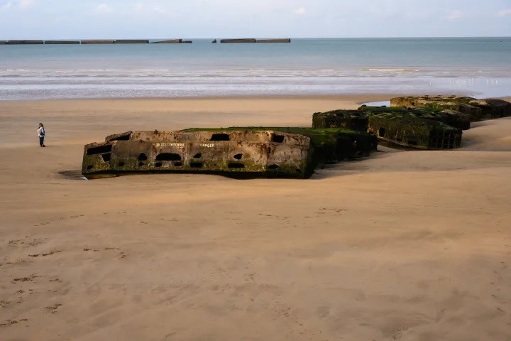 Mont Saint-Michel & Omaha Beach Full-Day Small Group Tour from Paris wGdQyZo0