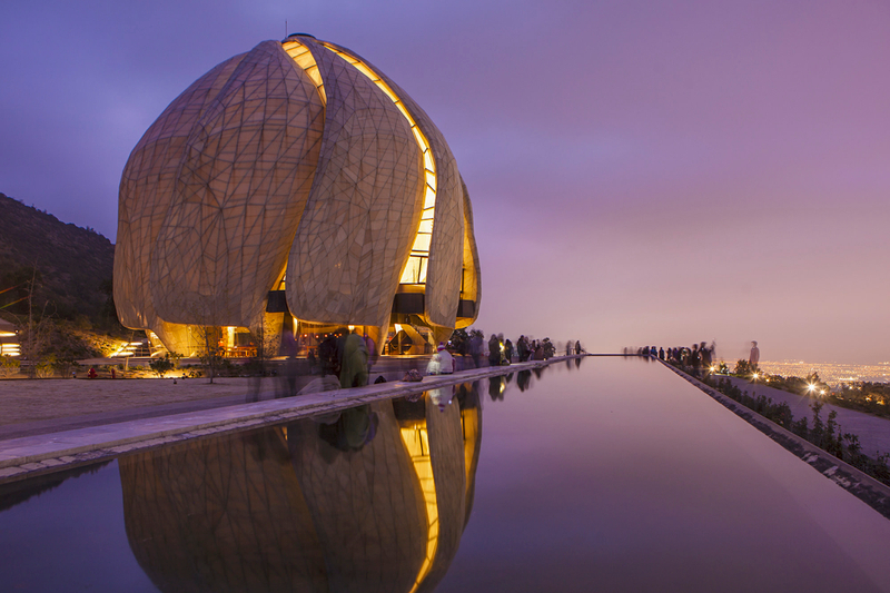 Santiago Half-Day Baha'i Temple & Winery Experience 7C5cFW9L