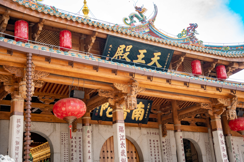 Xiamen Gulangyu & Nanputuo Temple Full-Day Tour bGNTEoFc