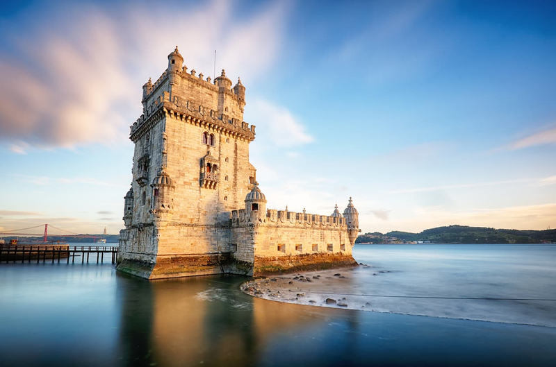 Lisbon Hop-on Hop-off Bus Tour LY2pNTnt