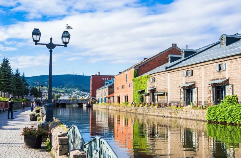 Hokkaido: Otaru, Shakotan Cape Kamui, Shimamui Coast, Yoichi Distillery Comfortable Bus Selected One-Day Tour Gy7ldllX