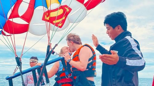 Private Boracay Parasailing Adventure fnpGRaZL