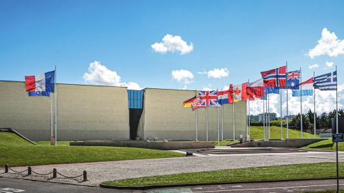 Caen Memorial museum Hkfq1WKm