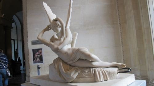 Louvre Museum tt9PZCTv