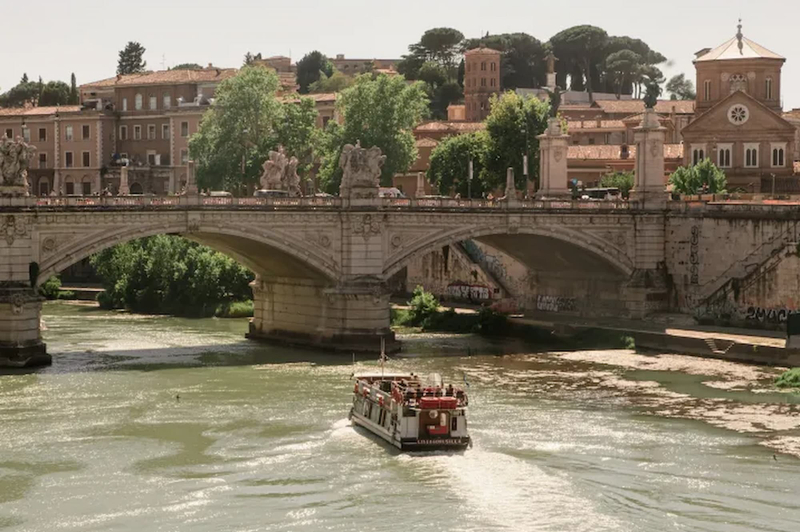 Rome Hop-on Hop-off Tiber Cruise AWtaTZpt