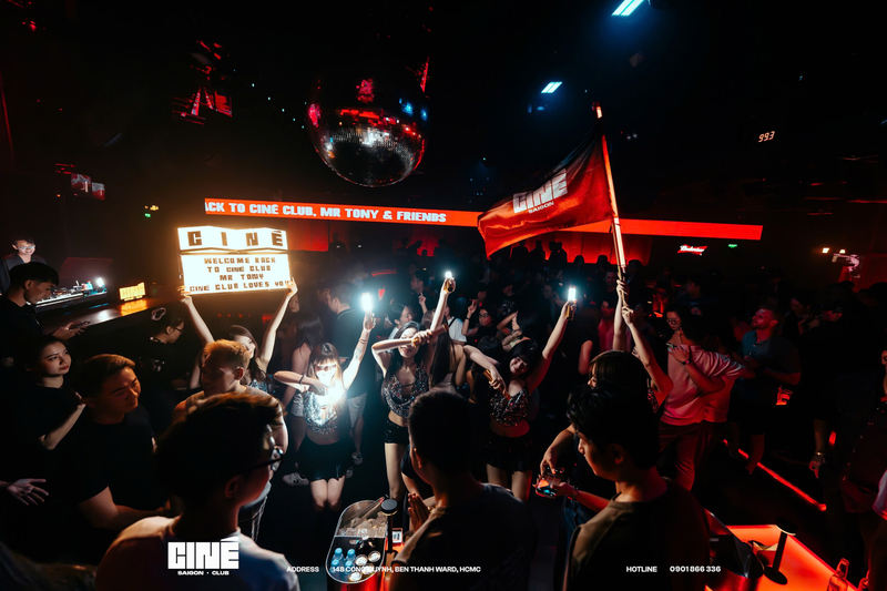 CINE Saigon: Premium Nightlife, Live Shows & DJ Party Experience f1hFDCrr