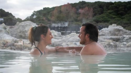 Rotorua Hells Gate Geothermal Mud Bath & Sulfuric Hot Spring Spa - Hells Gate Natural Mud Bath Spa / New Zealand Natural Sulfuric Geothermal Hot Spring WURy0lRE