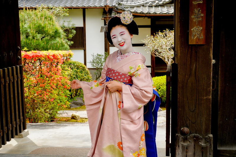 Kyoto Exclusive Temple Maiko Dance Zen Garden and Tea Experience g3VeZ6Dk