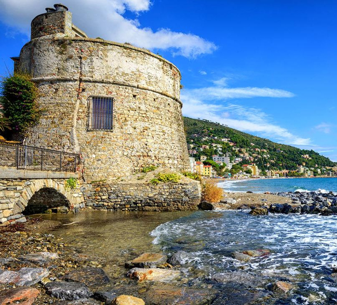 Alassio Walking Tour: Art, History & Riviera Lifestyle 0IXjTjhS