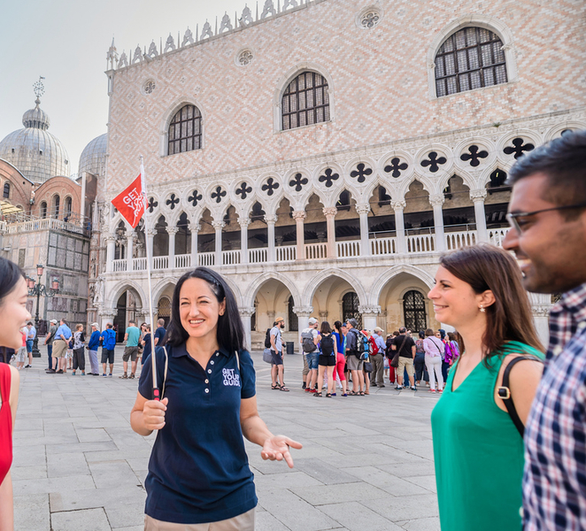 SKIP THE LINE: Doge's Palace & St. Mark's Basilica Tour rkByAH1H