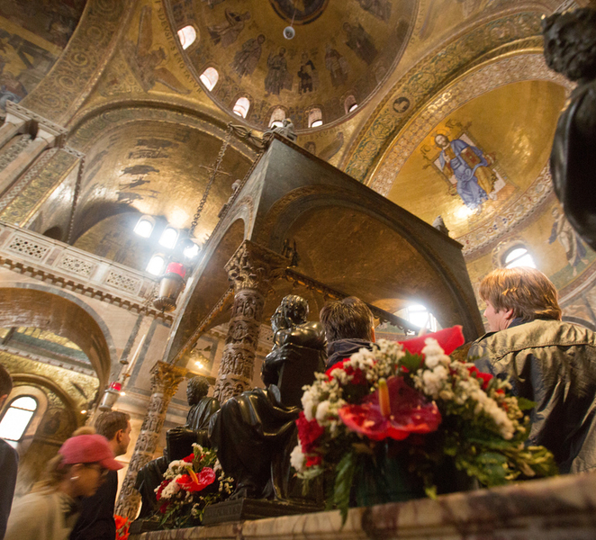 Skip the Line: St. Mark's Basilica Tour Nq7VYYWY