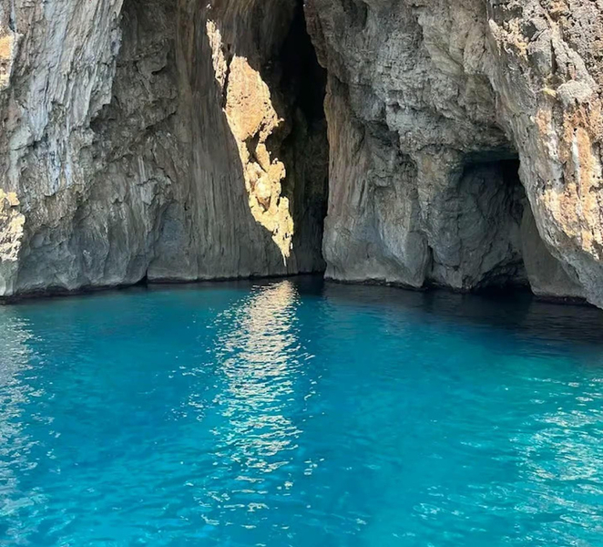 Torre Vado: Rent a 40CV boat without a license in Salento for half a day 5EtkszaI
