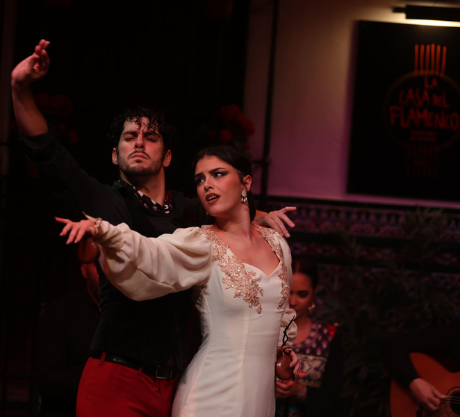 Sevilla: Traditional Flamenco Show at La Casa del Flamenco 5guixo0D