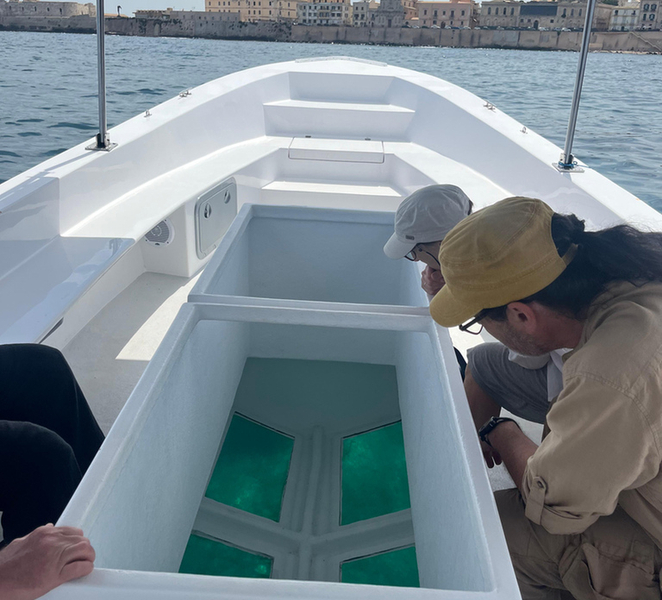 Syracuse: boat tour to Ortigia and caves with a glass bottom boat + Prosecco OA62Qkoj