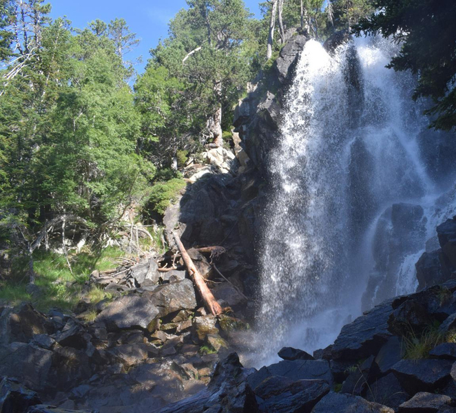 Discover Aigüestortes National Park: guided trek to Amitges ojDp5zoV