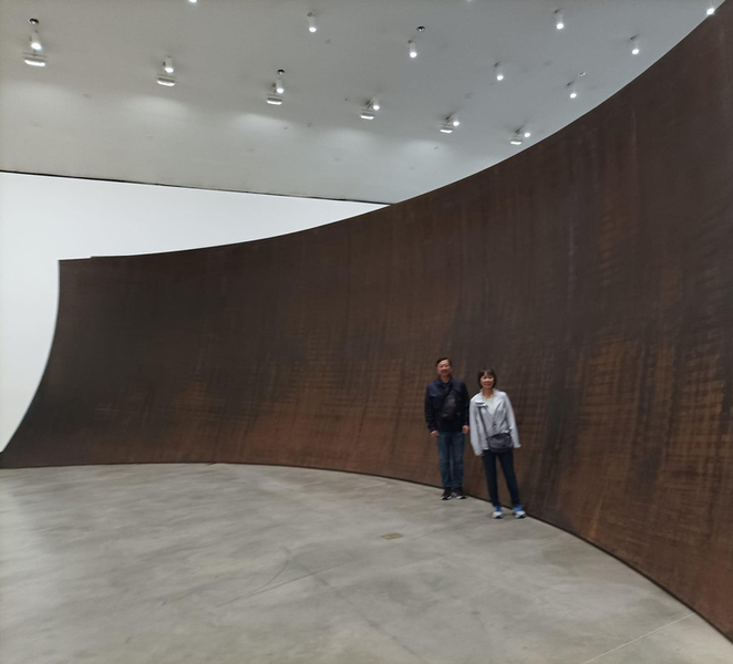 Bilbao: Guggenheim VIP Experience. Small Group. Expert Guide omtzmLDh