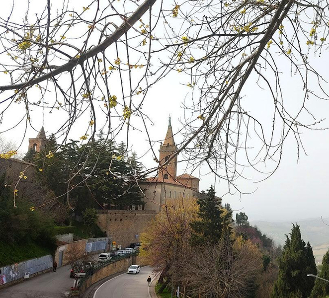 Ripatransone: Private Guided Walking Tour with a Local Guide 8CKq7vdP