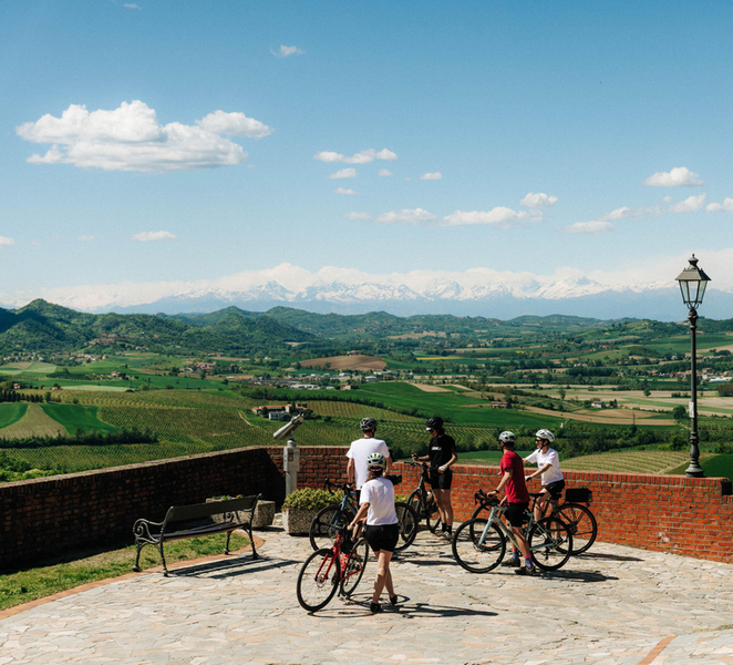 Guided Bike Tour through Monferrato’s Rolling Hills zMQtLzJJ