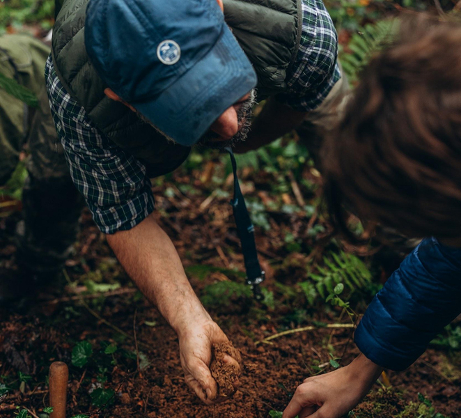 Truffle Hunting in Piedmont fdxDAccl
