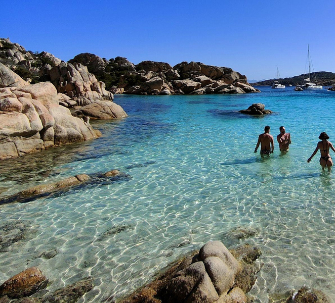 Caprera: hiking to Cala Coticcio with aperitif 9n6BcunA