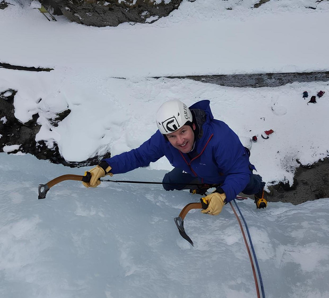 Val di Fassa: Ice Climbing Introduction Day with Guide HoFi84Gw