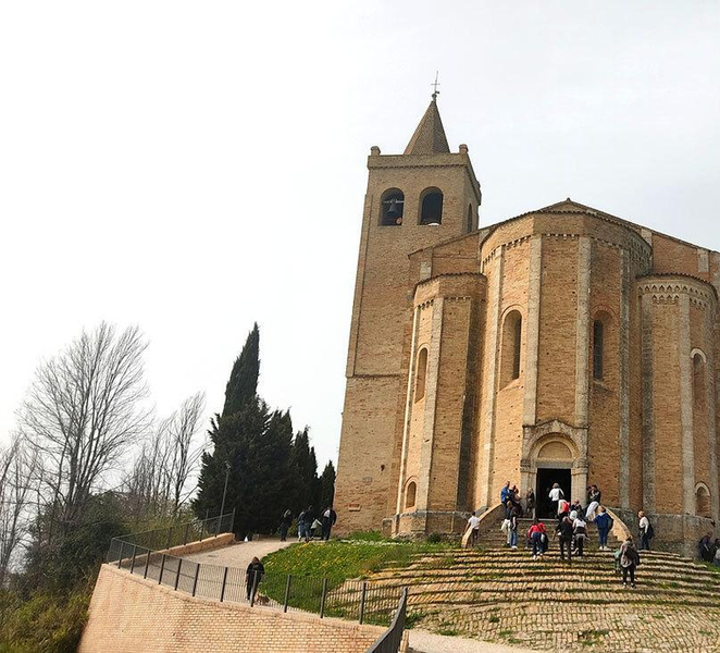 Offida Private Walking Tour: Lace, History & Scenic Views iRfqkFkq